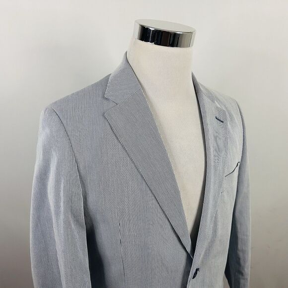 Nautica 38S Seersucker Sport Coat Cotton Blend Blue White Striped Two Button - Picture 1 of 8
